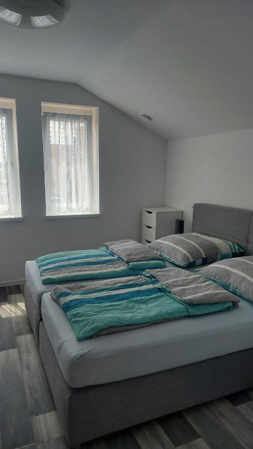 Ferienwohnung Krabbe Im Haus-Neuharlingersiel Esterno foto